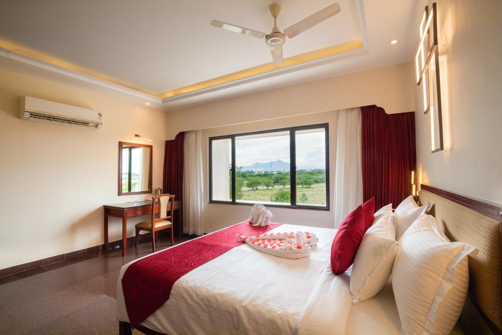 เจนนีย์ เรสซิเดนซี่ Hotel โคอิมบาทอร์ ห้อง รูปภาพ