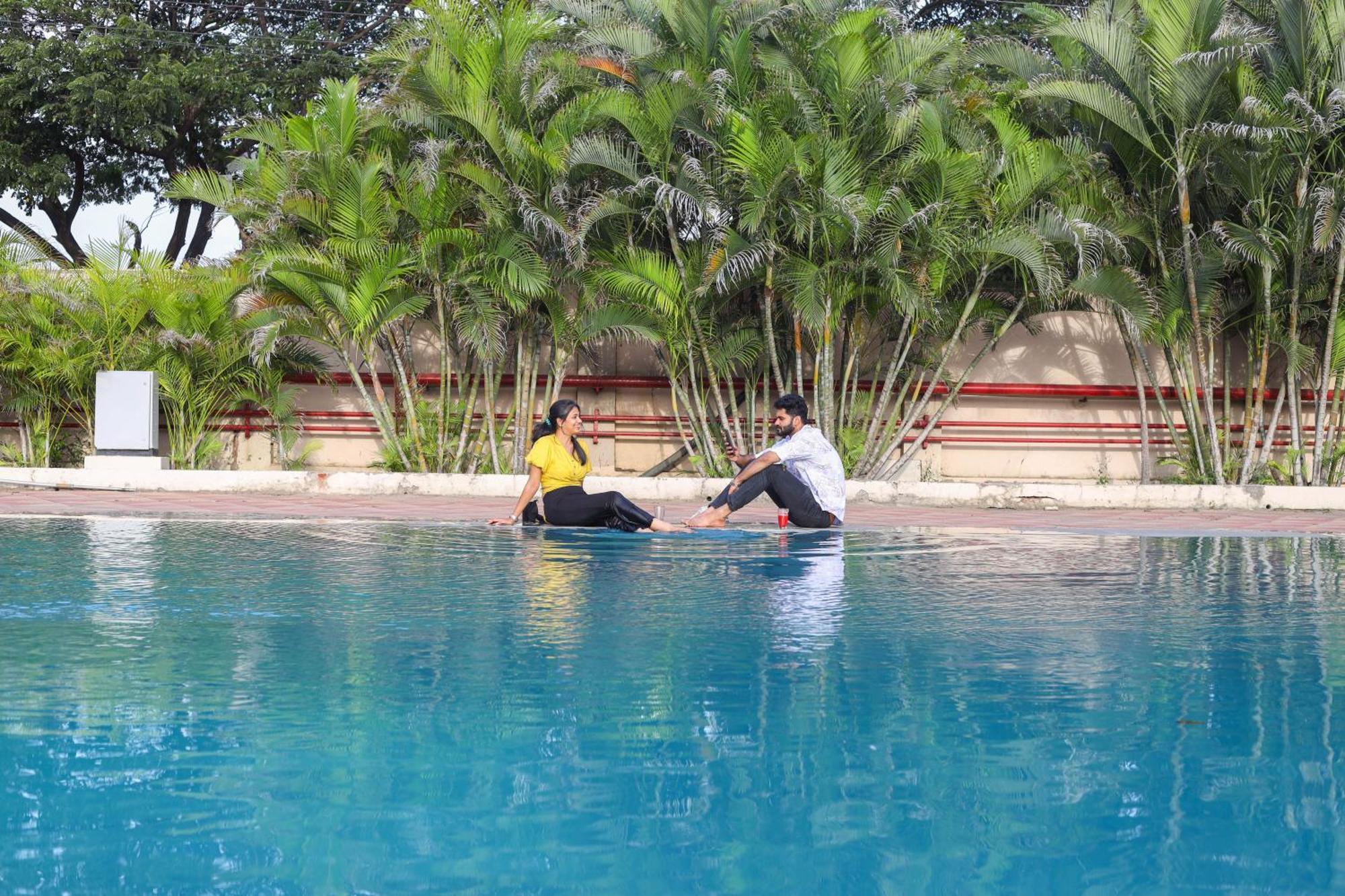 เจนนีย์ เรสซิเดนซี่ Hotel โคอิมบาทอร์ ภายนอก รูปภาพ